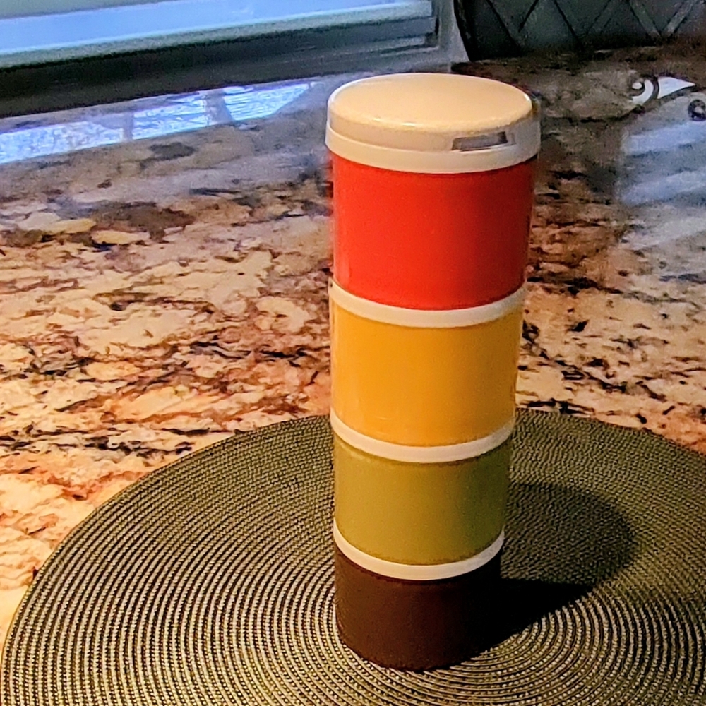 Tupperware Stacking Spice Shakers in Orange, , Olive Green, Yellow, Brown Retro - Picture 10 of 11